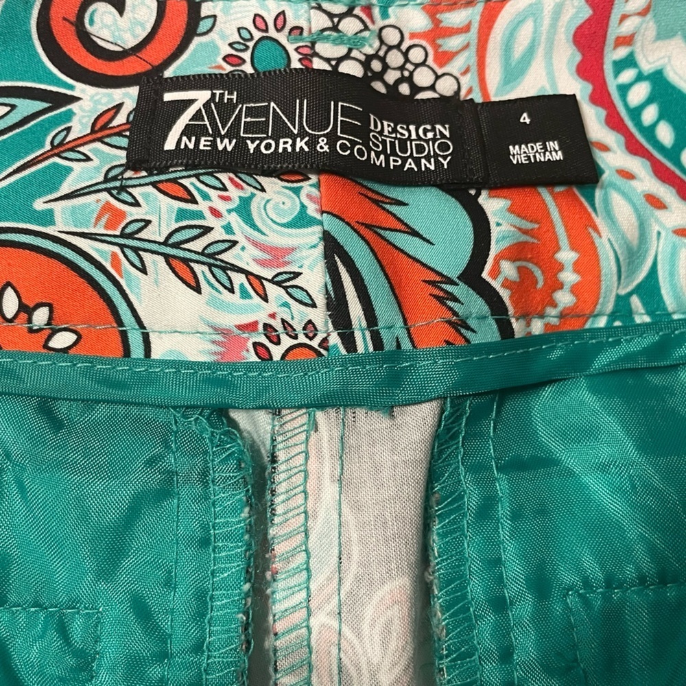 Vibrant Paisley Patterned Aqua and Pink Shorts - Picture 4 of 4
